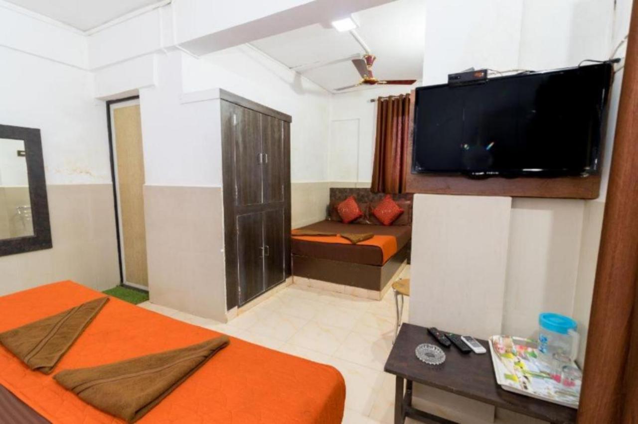 Grg Traveller Hotel Panaji Exterior foto