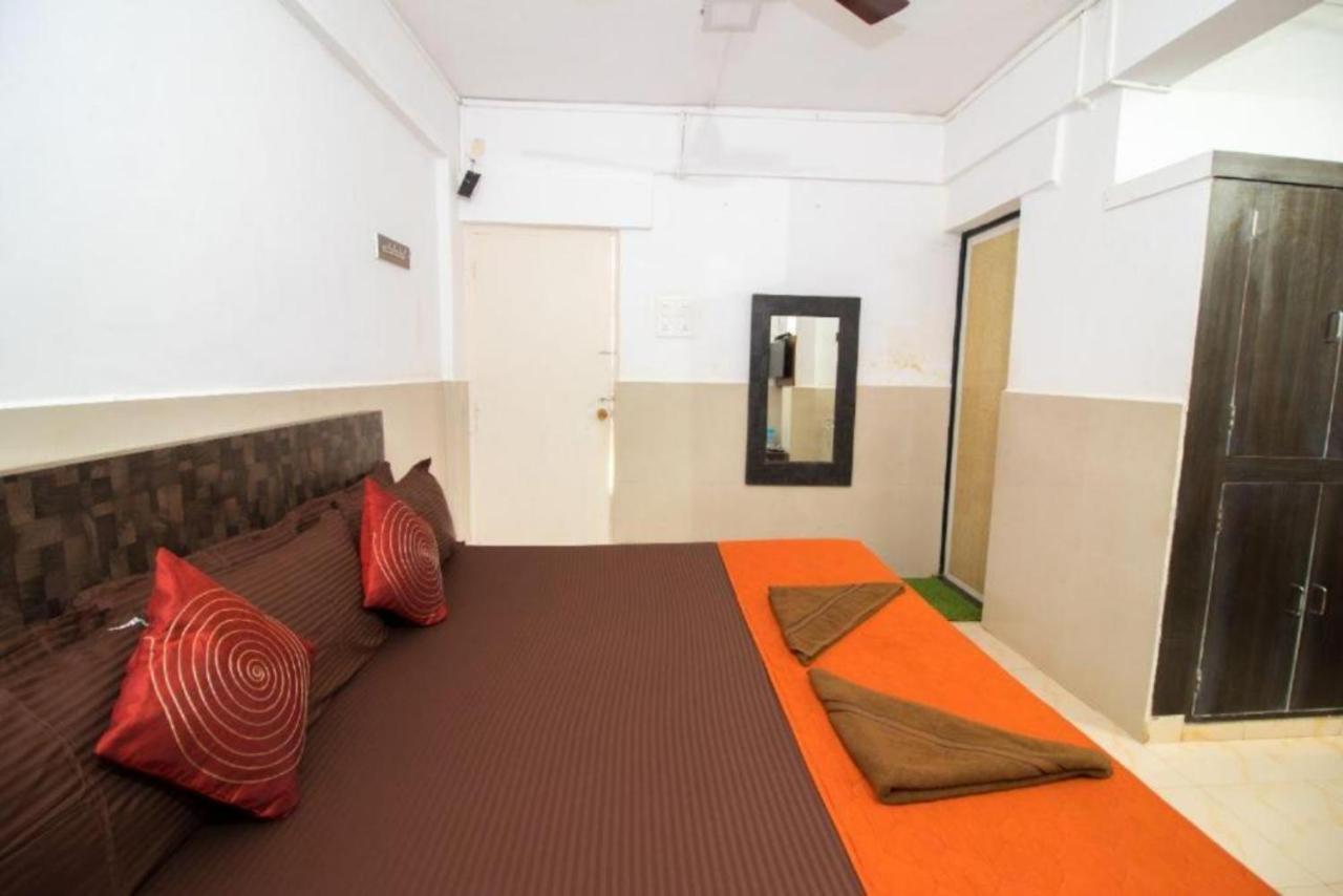 Grg Traveller Hotel Panaji Exterior foto