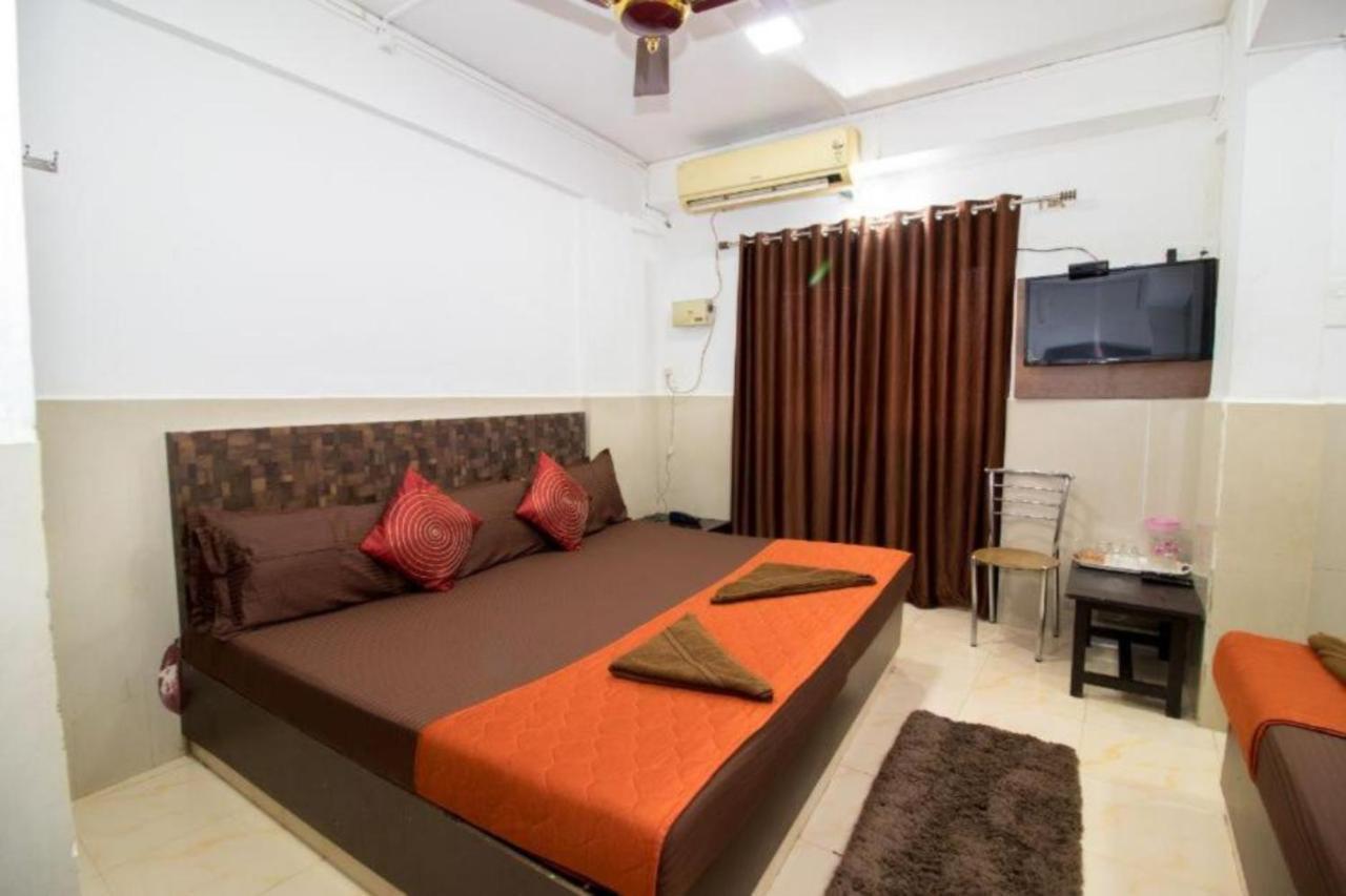 Grg Traveller Hotel Panaji Exterior foto
